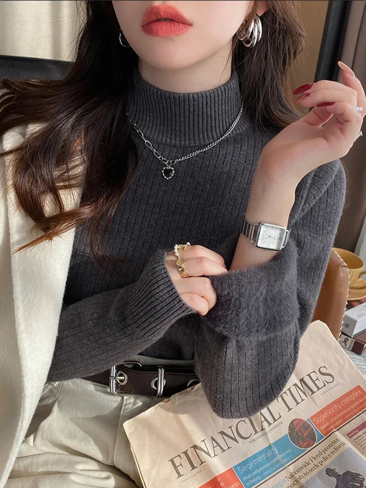 Damski golf ocieplany – zimowy, grubszy, z welurową podszewką