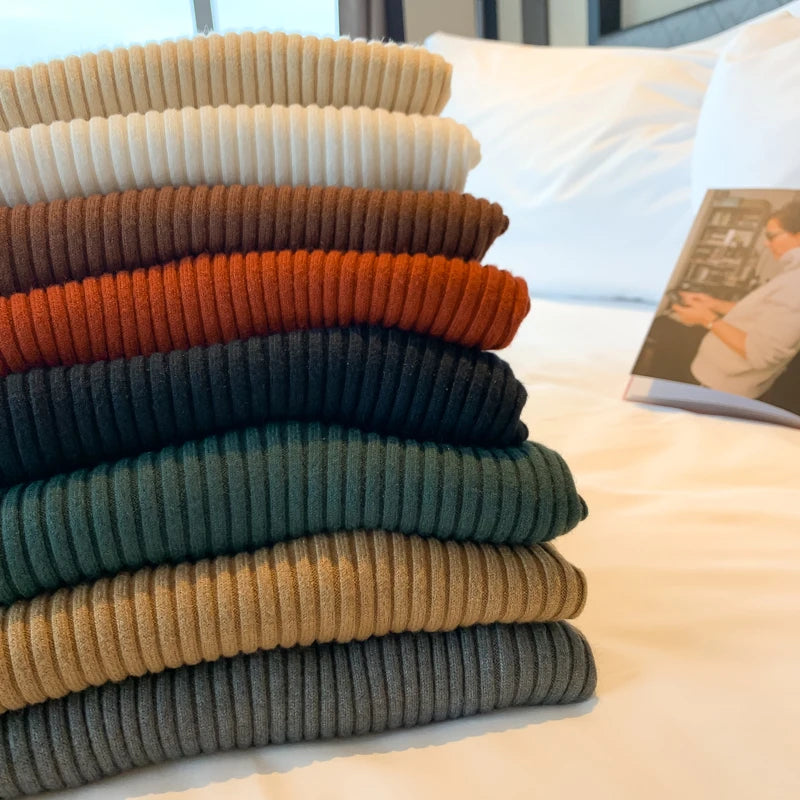 Damski zimowy golf – dopasowany, ciepły, jednokolorowy sweter